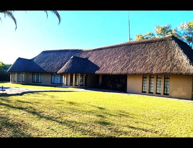 FARM FOR SALE IN ESTOIRE